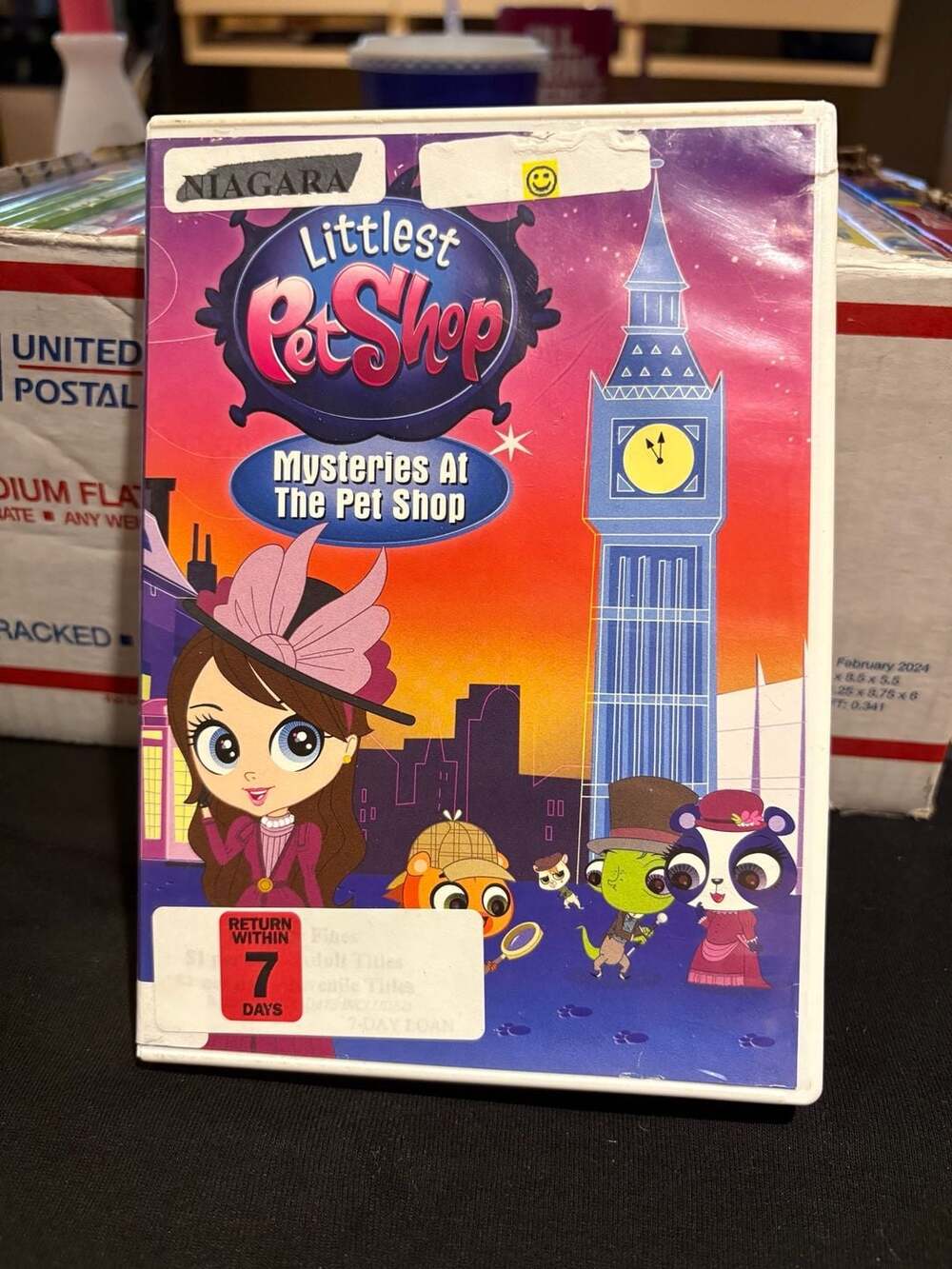 Littlest pet shop dvd tala Mc teal puppy